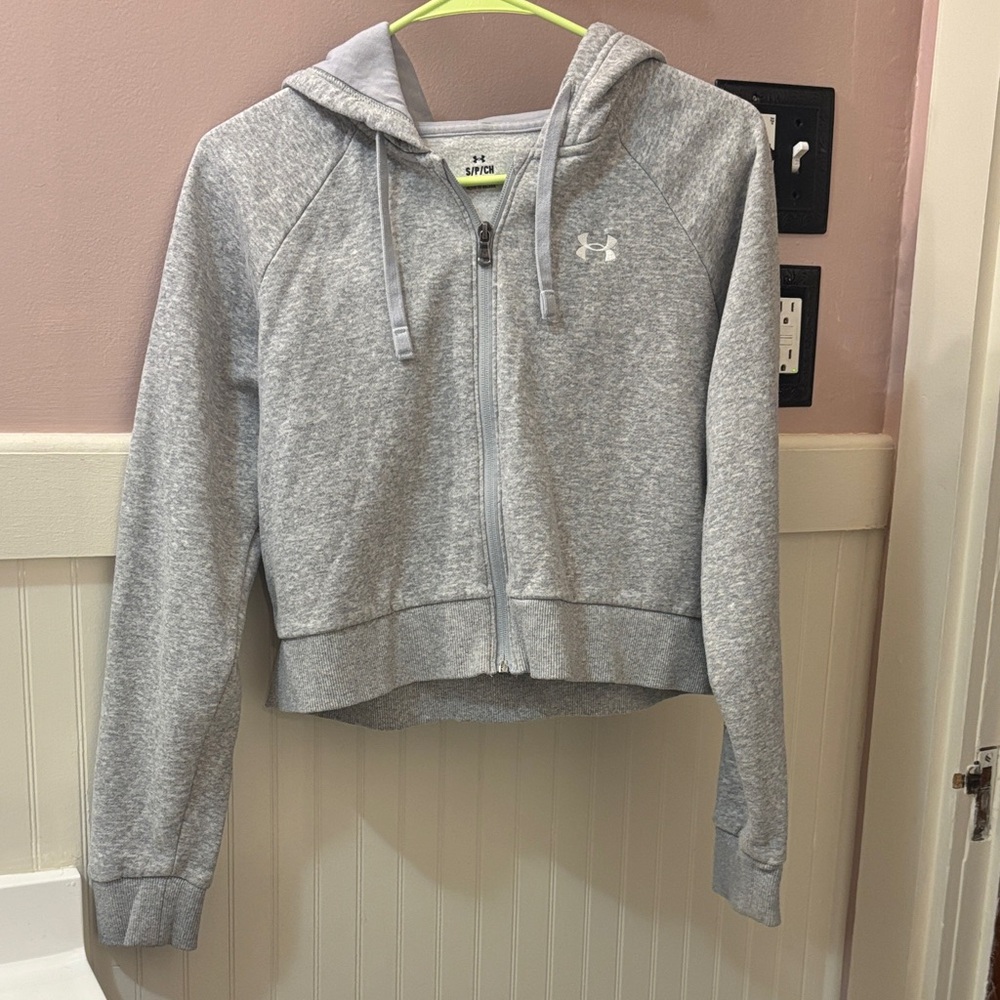 Under Armour Light Gray cropped Hoodie